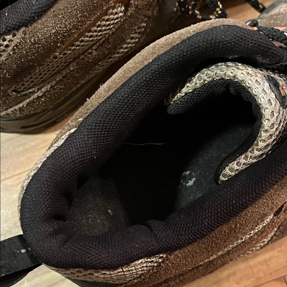Merrell MOAB Mid hiker 6 youth suede leather walnut brown mesh lace hiking boots